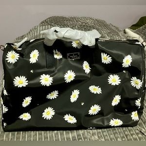 Brand NEW Kate Spade Daisy Filipa Duffle Travel Bag